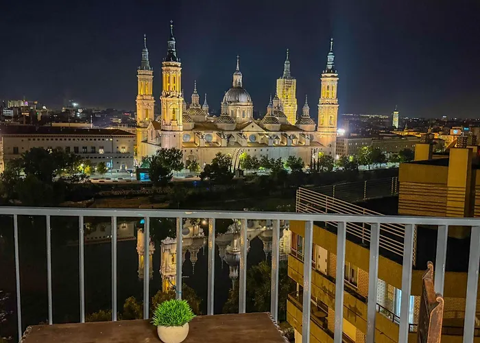 Views To El Pilar- Turistea Apartamento Saragoça