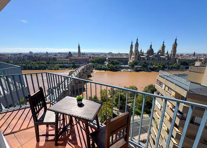 Views To El Pilar- Turistea Saragoça