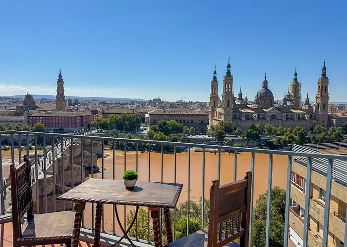 Views To El Pilar- Turistea Saragoça